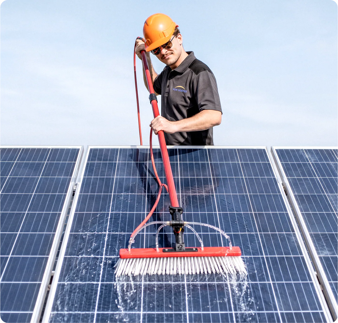 Solarreinigung - VON HOEFER Facility Services GmbH